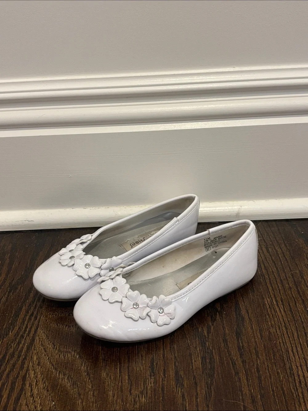 Rachel Shoes Girls White Patent Floral Ballet Flats Size 11